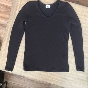 Old Navy Black V-Neck lightweight Sweater